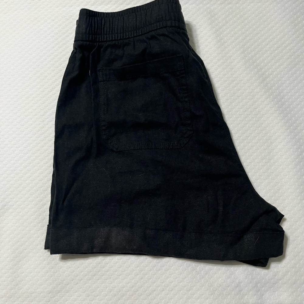 Old Navy Women’s Black Linen Shorts